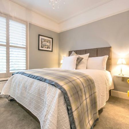 April House Weybridge - Boutique Guesthouse Exterior foto